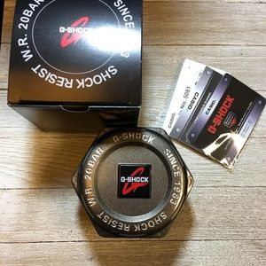 Casio Accessories - Casio G Shock Red Camo GA100 sports watch NEW! Casio Accessories - Casio G Shock Red Camo GA100 sports watch NEW!